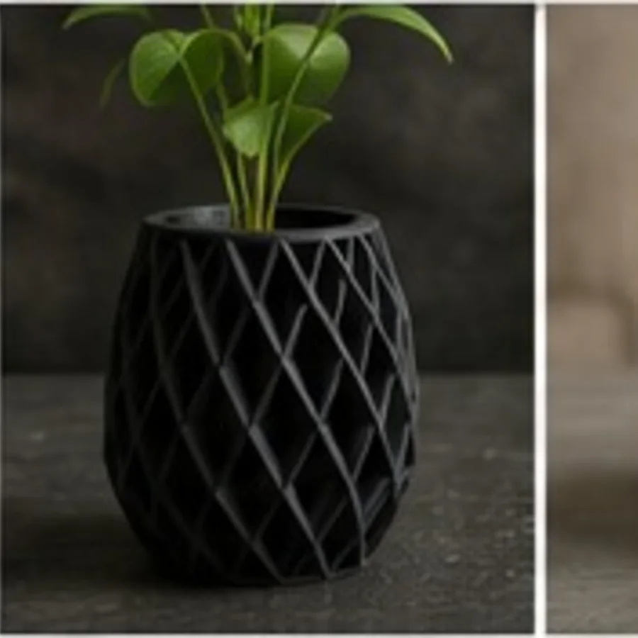 Vaso preto com textura geométrica
